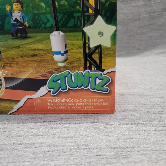 LEGO 60341- City Stuntz the Knockdown Stunt Challenge - Picture 3 of 6